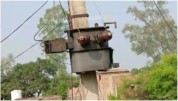 Sonbhadra Burnt transformer of tribal colony