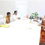 Sonbhadra The Municipal Chairman met the CM and appealed to increase the budget