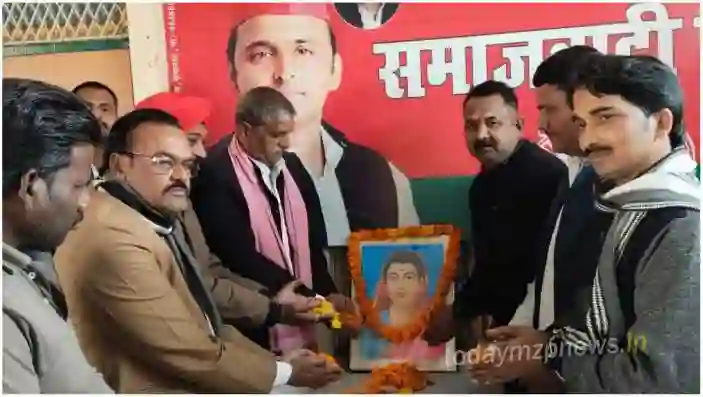 SP workers celebrated Savitribai Phule's birth anniversary