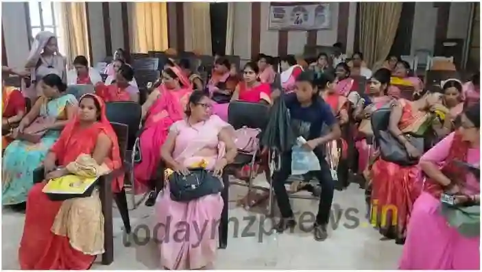 Nutrition Fortnight Day was celebrated at the block headquarters of Chilh Mirzapur