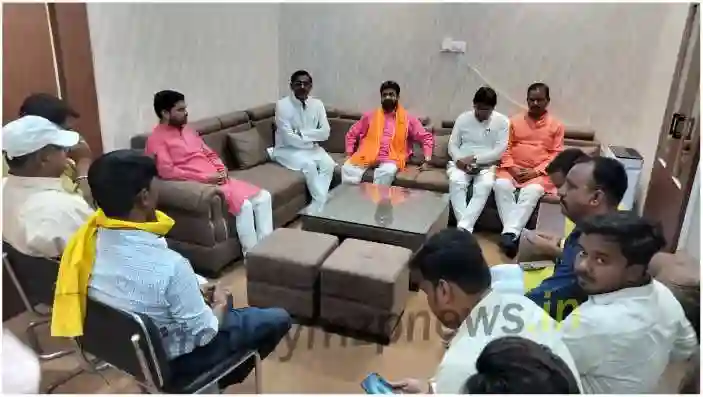 State Minister Dayashankar Mishra expressed condolences